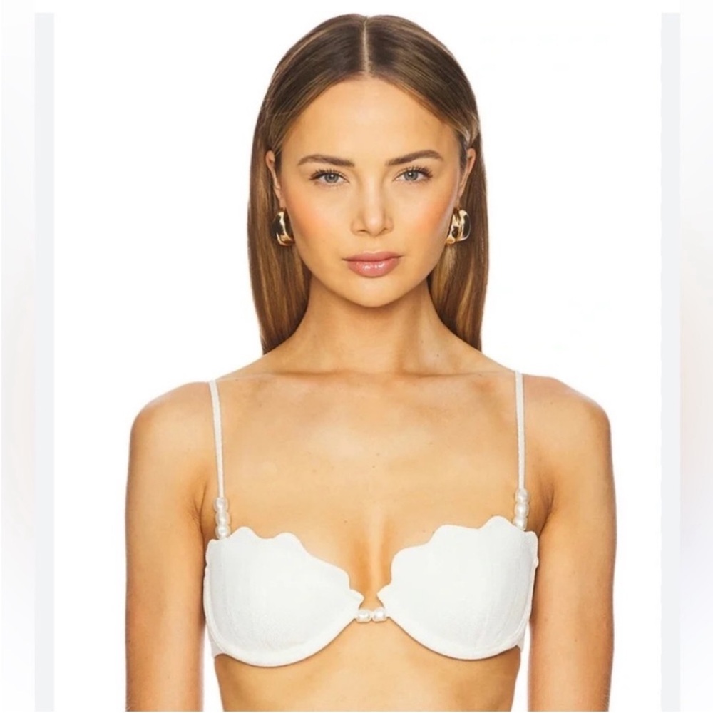 New L*space Sunrise Shell Bikini Top